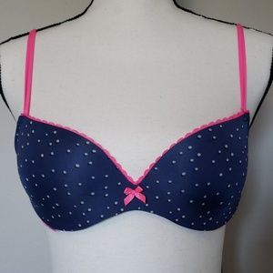 Victoria's Secret 32B bra